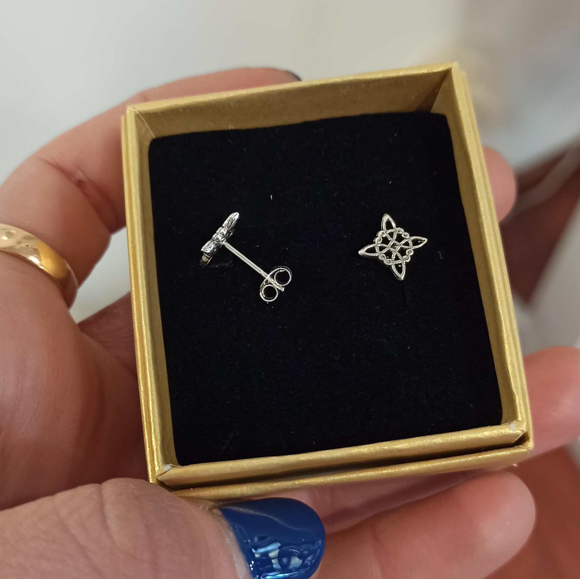 Nudo De Bruja Pequeños - Imagen 2